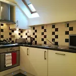Modern, 2 Bedroom Apartment With Sofa Bed, Uplands, Swansea