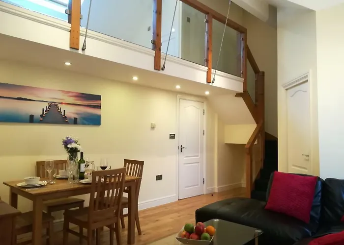 Modern, 2 Bedroom Apartment With Sofa Bed, Uplands, Swansea